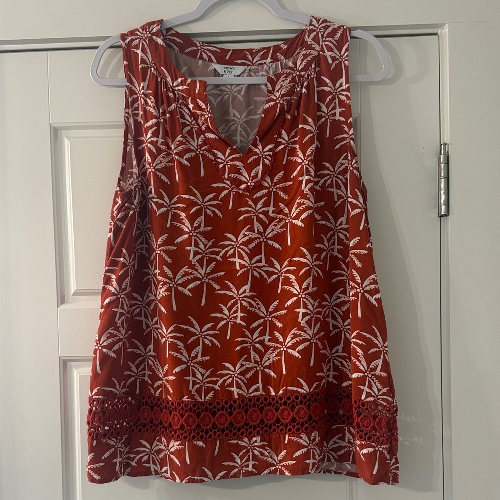 Crown & Ivy Brand Palm Tree Sleeveless Top size Large